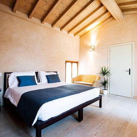Villa Le Terrazze Torri Del Benaco Bagian luar foto